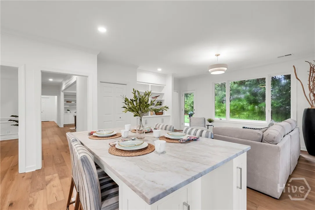 Savannah, Georgia 31411, United States, 4 Bedrooms Bedrooms, ,3 BathroomsBathrooms,Residential,Active,191296