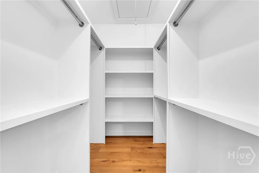 Savannah, Georgia 31411, United States, 4 Bedrooms Bedrooms, ,3 BathroomsBathrooms,Residential,Active,191296