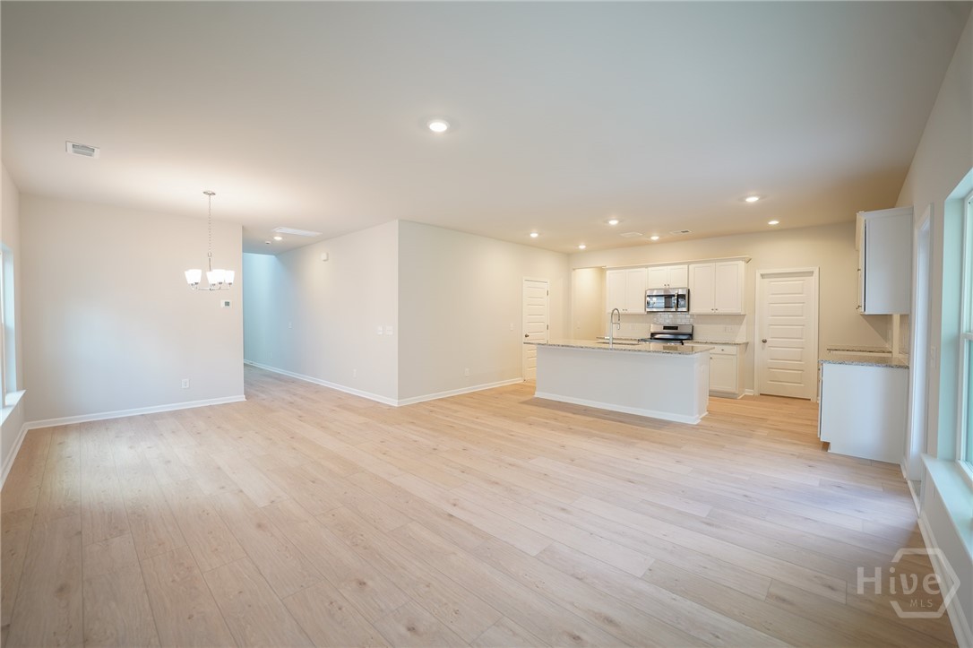 128 Amethyst Drive