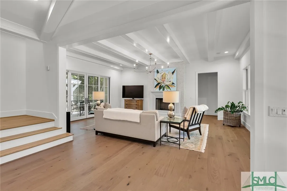 Savannah, Georgia 31411, United States, 4 Bedrooms Bedrooms, ,4 BathroomsBathrooms,Residential,Pending,120631