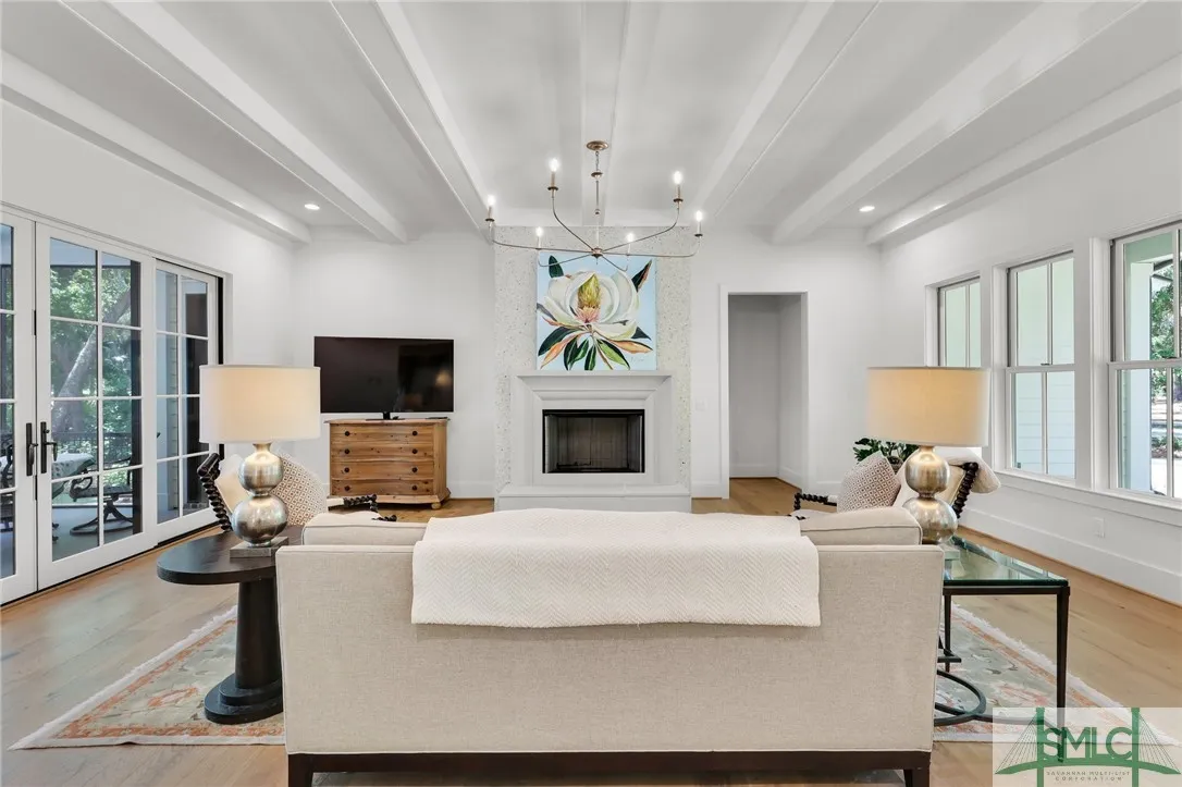 Savannah, Georgia 31411, United States, 4 Bedrooms Bedrooms, ,4 BathroomsBathrooms,Residential,Pending,120631