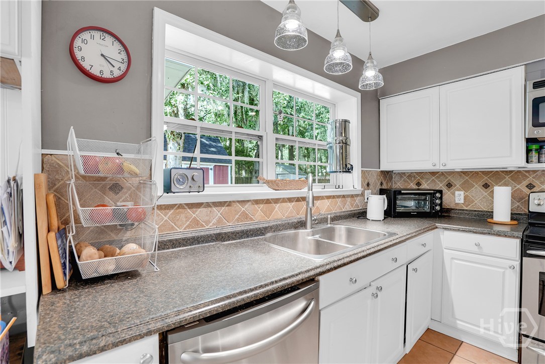 22 Daveitta Drive