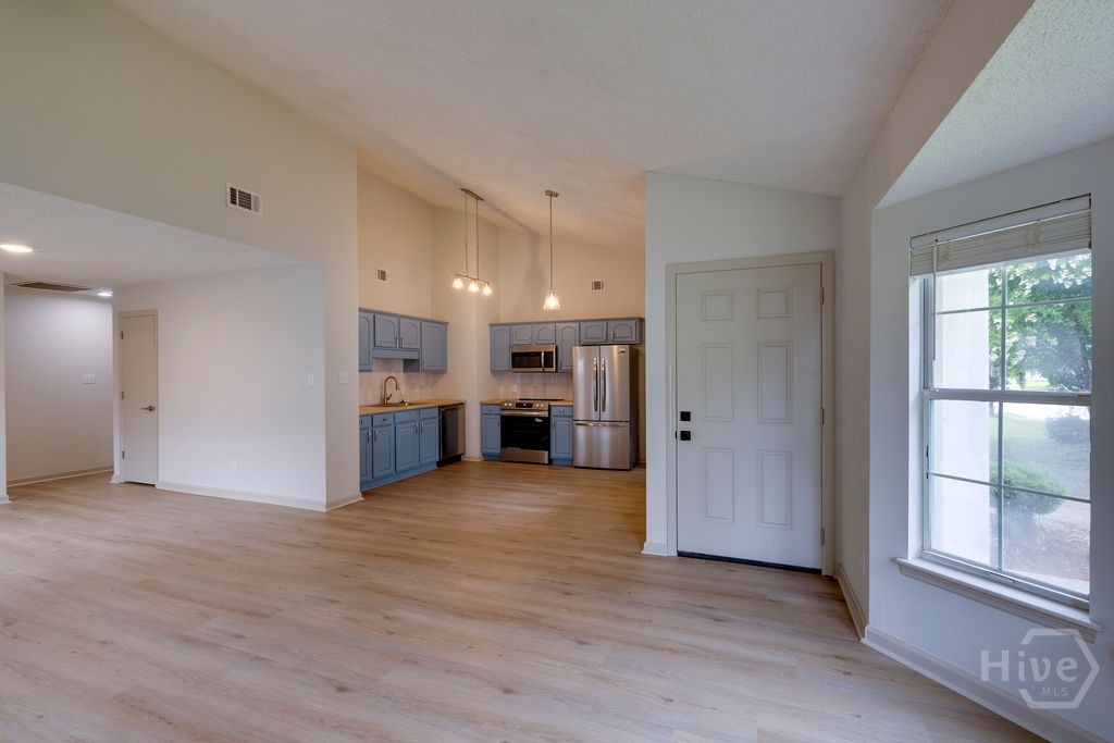 21 Daveitta Drive