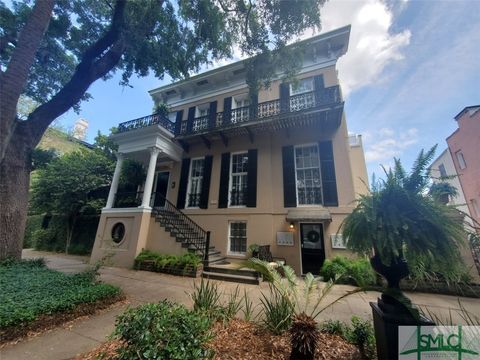 208 E Jones Street 8 Savannah GA 31401