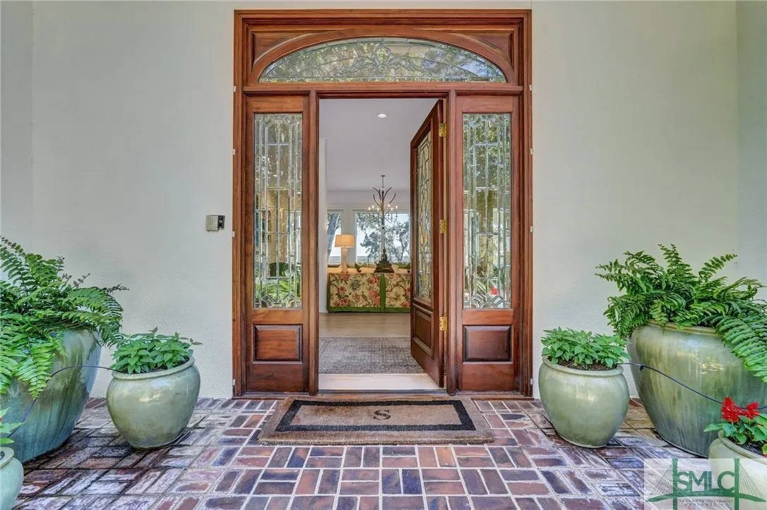 Savannah, Georgia 31411, United States, 4 Bedrooms Bedrooms, ,4 BathroomsBathrooms,Residential,Active,82402