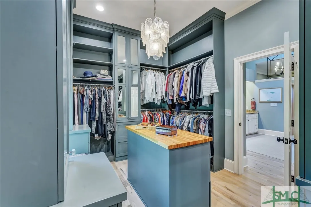 Savannah, Georgia 31411, United States, 4 Bedrooms Bedrooms, ,4 BathroomsBathrooms,Residential,Active,82402