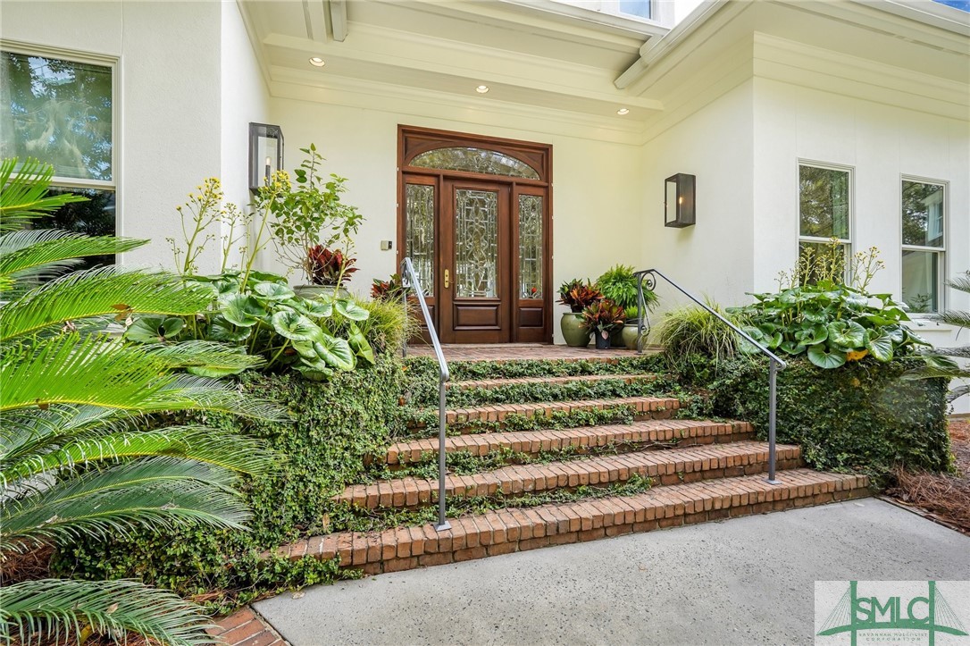 33 Little Comfort Road