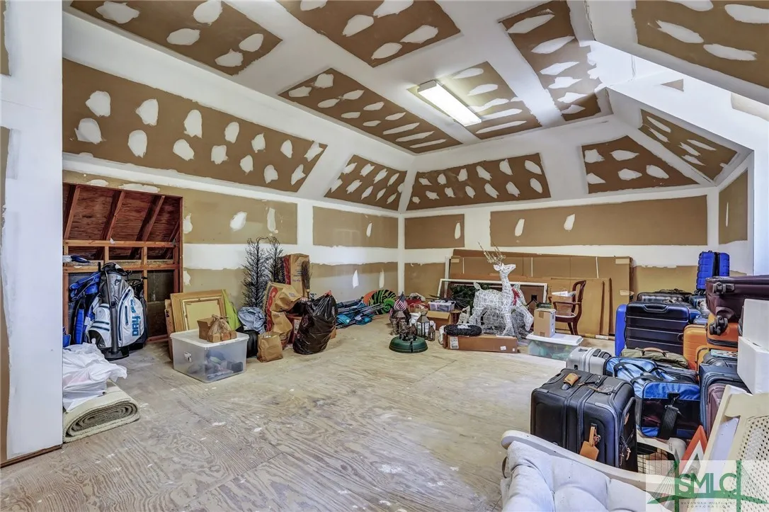 Savannah, Georgia 31411, United States, 4 Bedrooms Bedrooms, ,4 BathroomsBathrooms,Residential,Active,82402