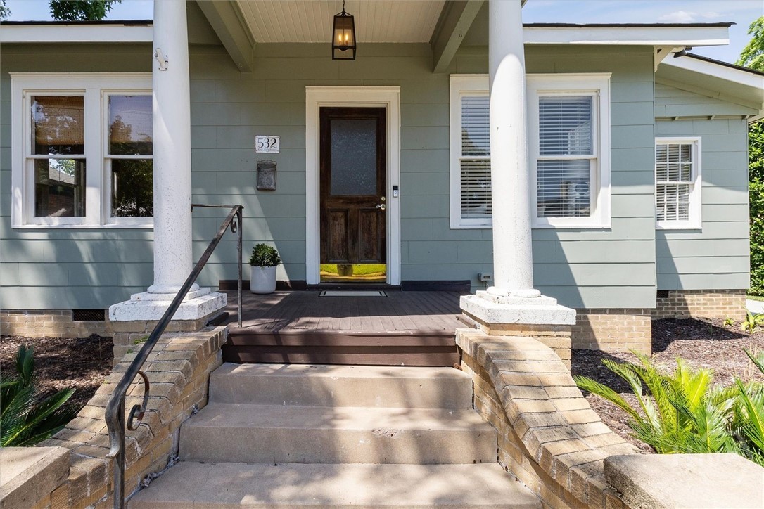 532 E 50th Street
