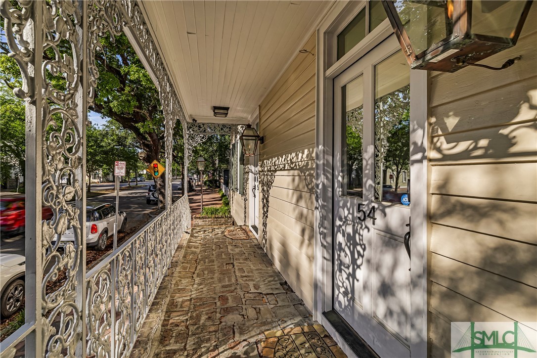 52-56 E Broad Street