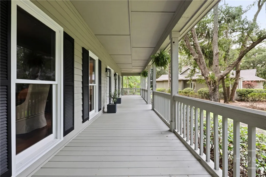 Savannah, Georgia 31411, United States, 4 Bedrooms Bedrooms, ,4 BathroomsBathrooms,Residential,Pending,140801