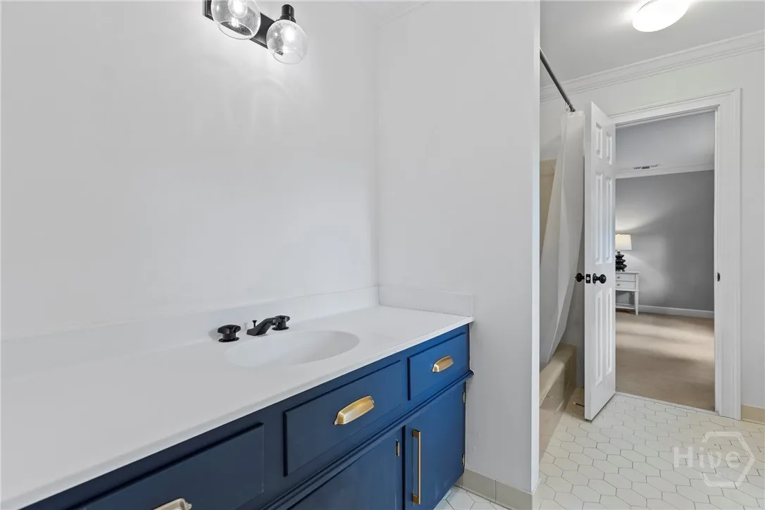 Savannah, Georgia 31411, United States, 4 Bedrooms Bedrooms, ,4 BathroomsBathrooms,Residential,Pending,140801