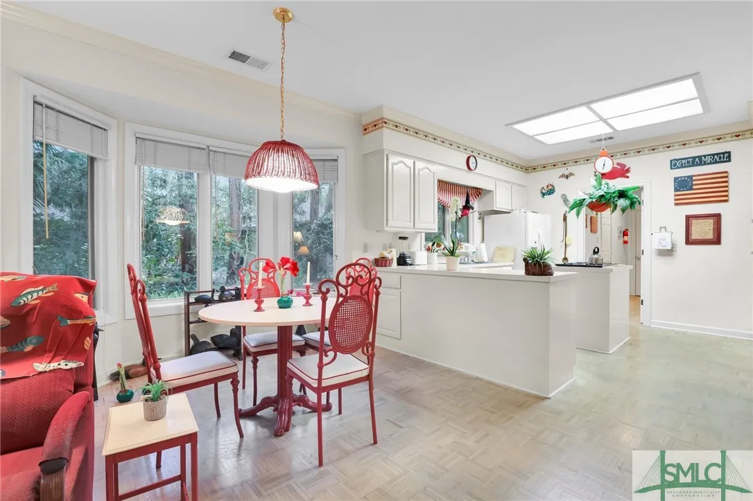 Savannah, Georgia 31411, United States, 3 Bedrooms Bedrooms, ,3 BathroomsBathrooms,Residential,Pending,14592