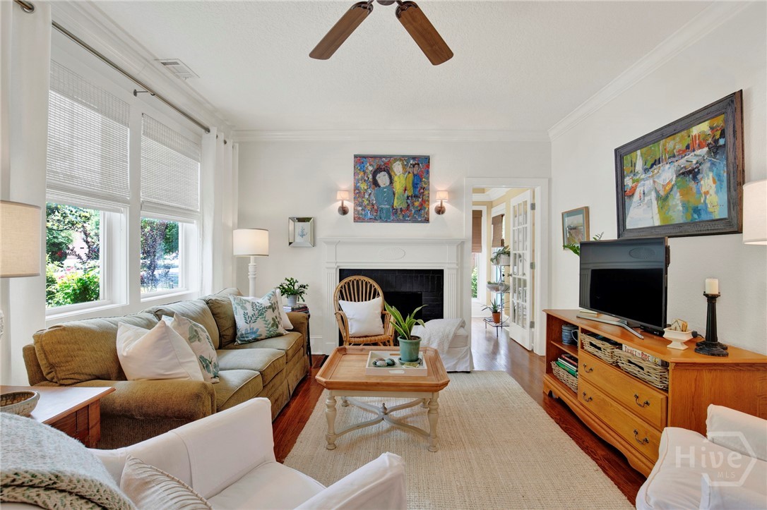 10 E 55th Street