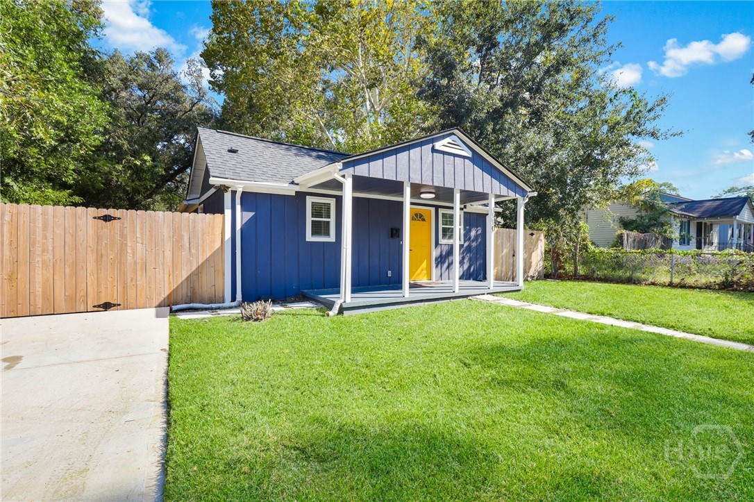 1220 E 69th Street