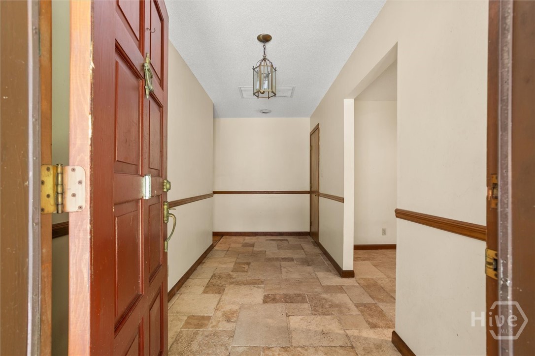 111 Stonewall Drive