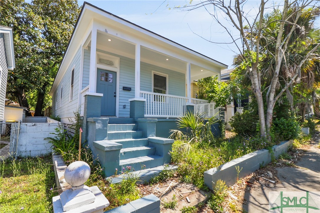 826 W Victory Drive
