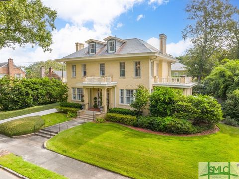 38 E 52nd Street Savannah GA 31405
