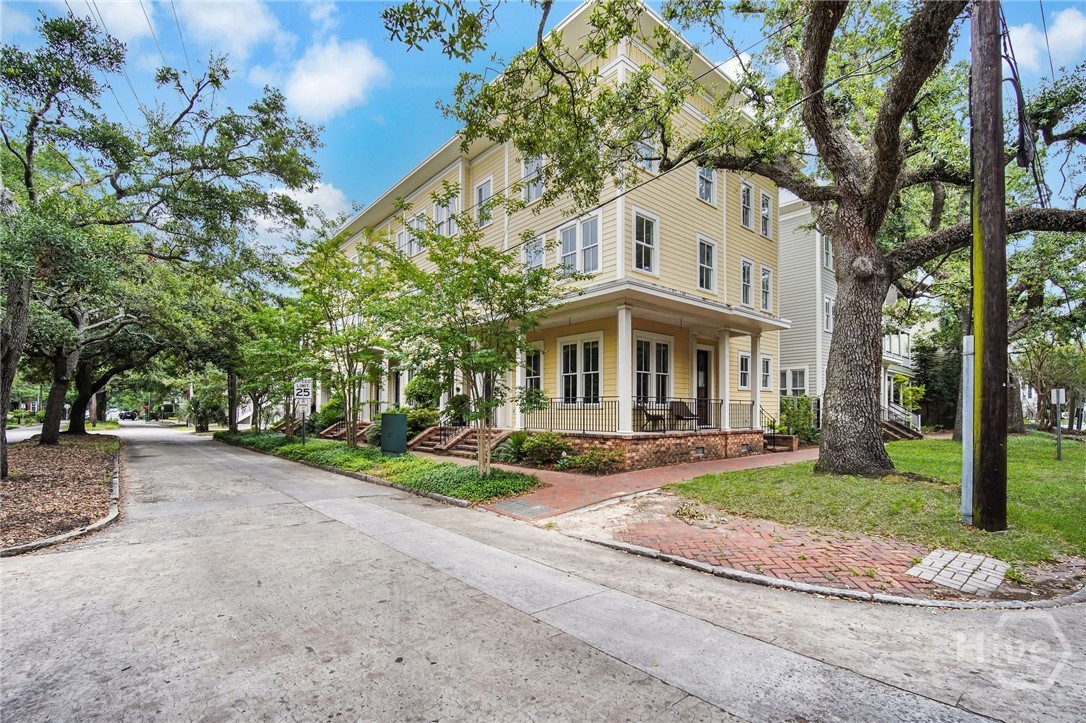 718 Tattnall Street