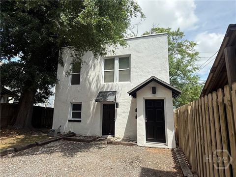 508 E Henry Street Upstairs Savannah GA 31401