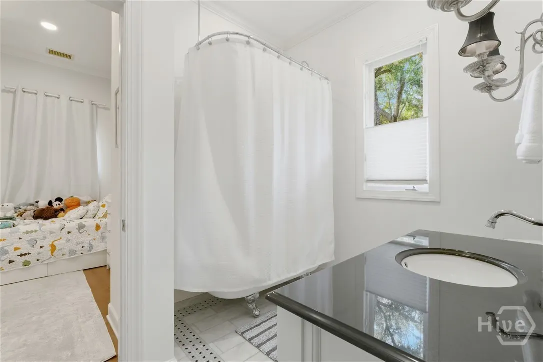 Savannah, Georgia 31411, United States, 4 Bedrooms Bedrooms, ,4 BathroomsBathrooms,Residential,Active,225738