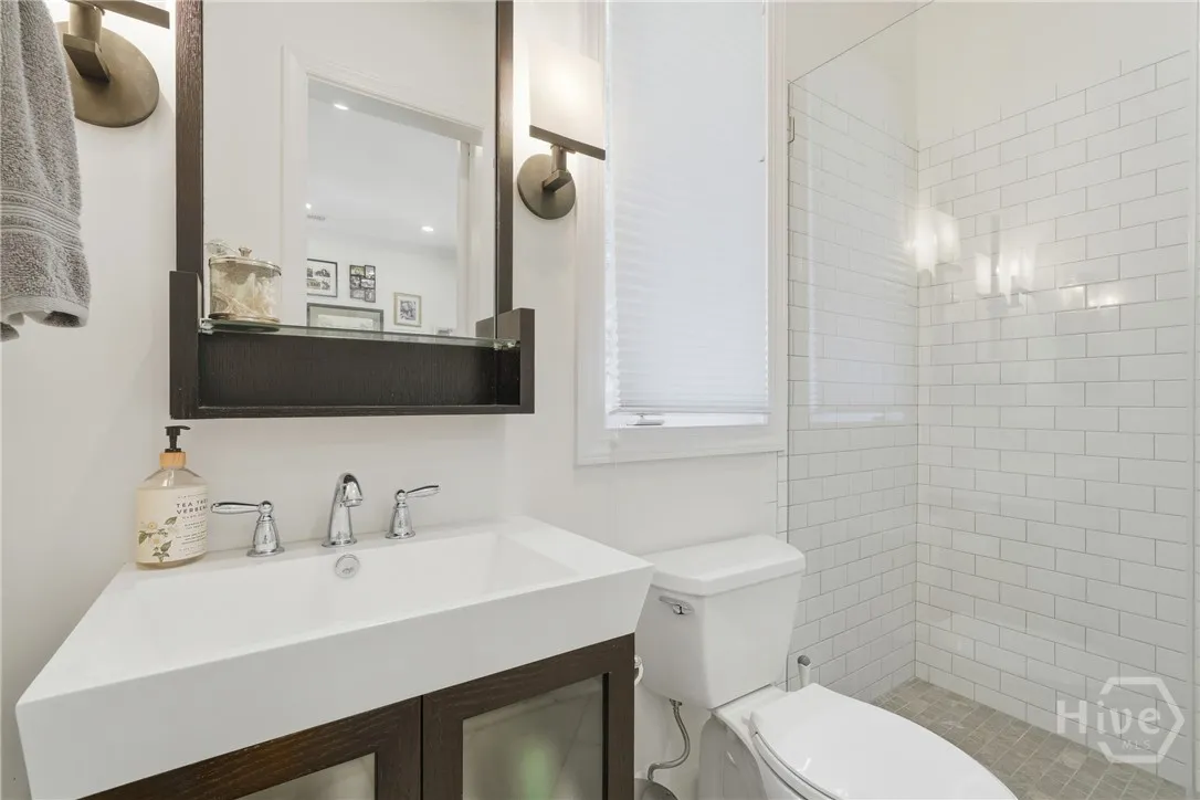 Savannah, Georgia 31411, United States, 4 Bedrooms Bedrooms, ,4 BathroomsBathrooms,Residential,Active,225738