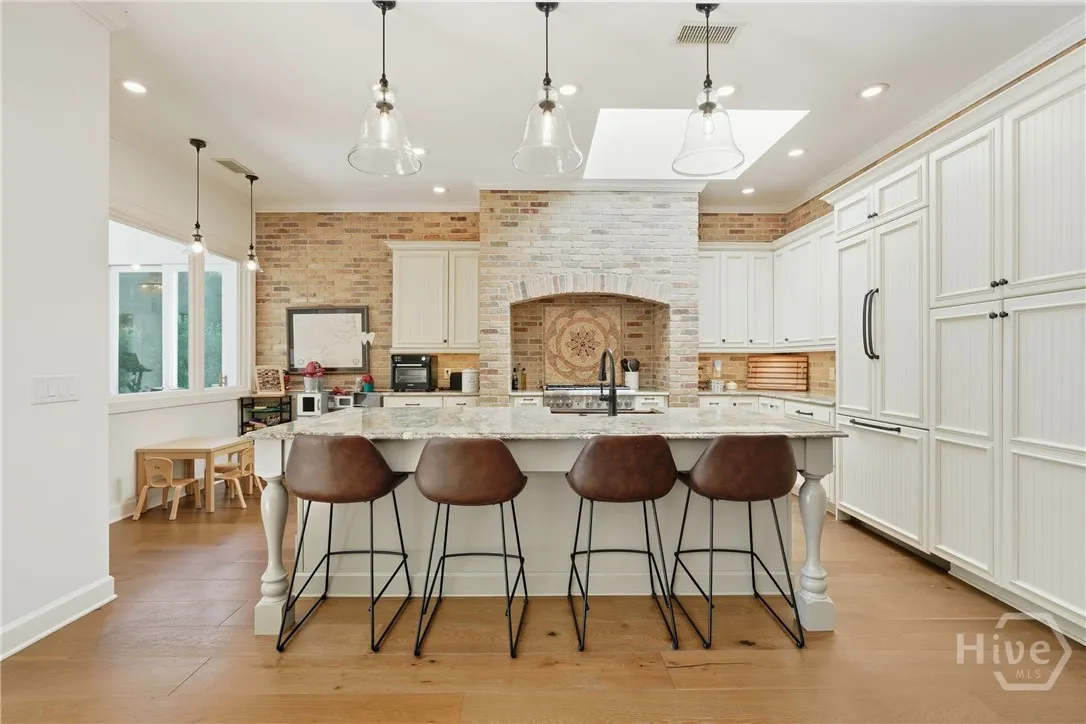 Savannah, Georgia 31411, United States, 4 Bedrooms Bedrooms, ,4 BathroomsBathrooms,Residential,Active,225738