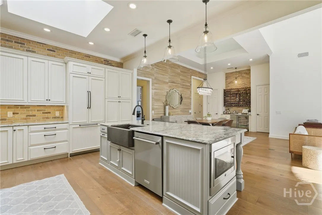 Savannah, Georgia 31411, United States, 4 Bedrooms Bedrooms, ,4 BathroomsBathrooms,Residential,Active,225738