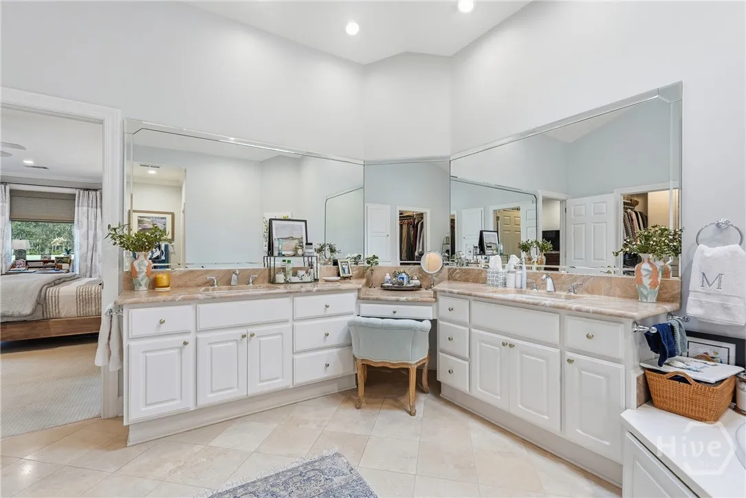 Savannah, Georgia 31411, United States, 3 Bedrooms Bedrooms, ,4 BathroomsBathrooms,Residential,Active,234962