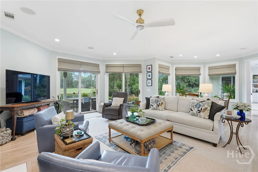 Savannah, Georgia 31411, United States, 3 Bedrooms Bedrooms, ,4 BathroomsBathrooms,Residential,Active,234962