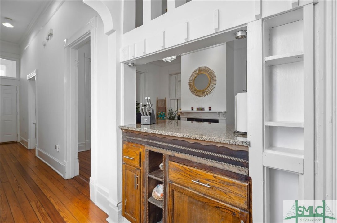 Savannah, Georgia 31401, United States, 5 Bedrooms Bedrooms, ,4 BathroomsBathrooms,Residential,Active,63872