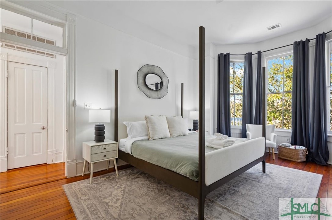 Savannah, Georgia 31401, United States, 5 Bedrooms Bedrooms, ,4 BathroomsBathrooms,Residential,Active,63872