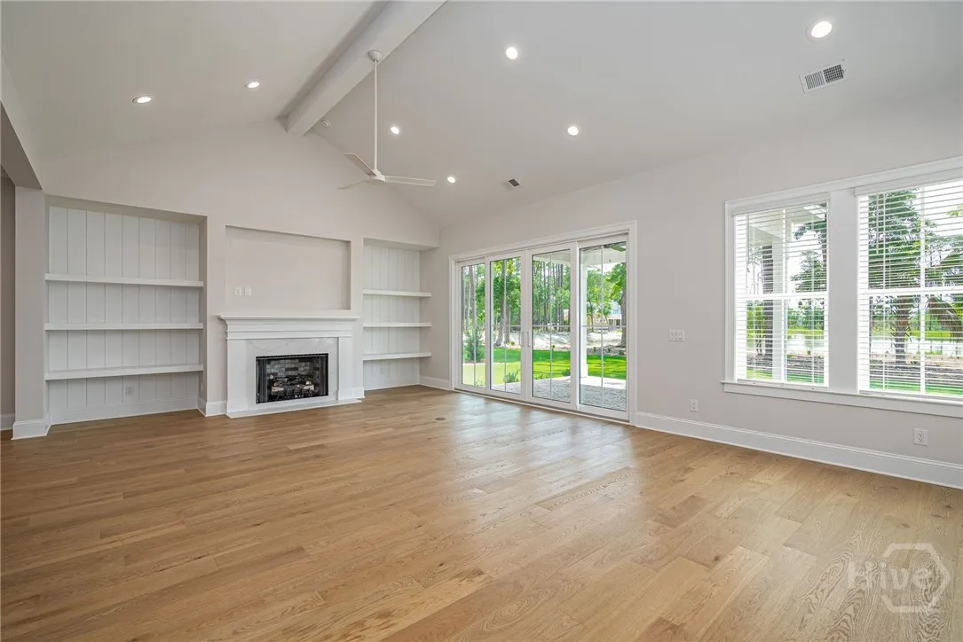 Savannah, Georgia 31411, United States, 4 Bedrooms Bedrooms, ,4 BathroomsBathrooms,Residential,Active,131056