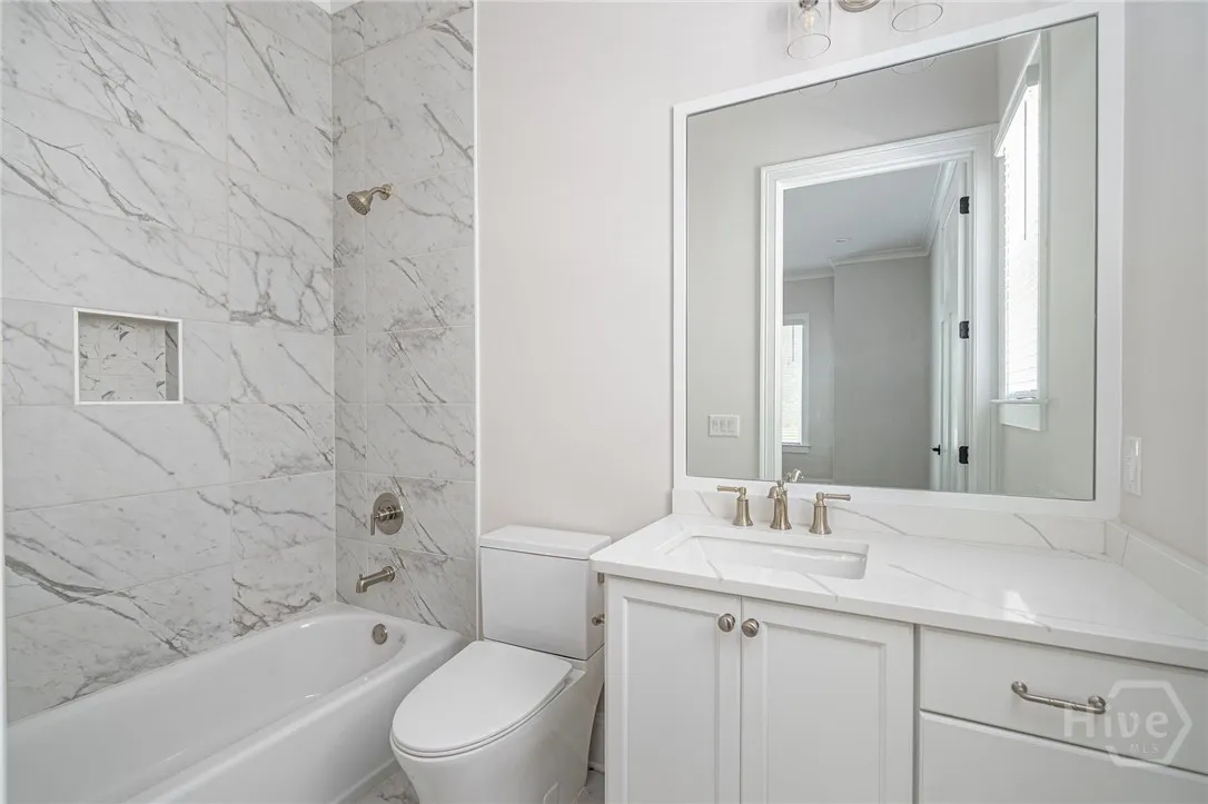 Savannah, Georgia 31411, United States, 4 Bedrooms Bedrooms, ,4 BathroomsBathrooms,Residential,Active,131056