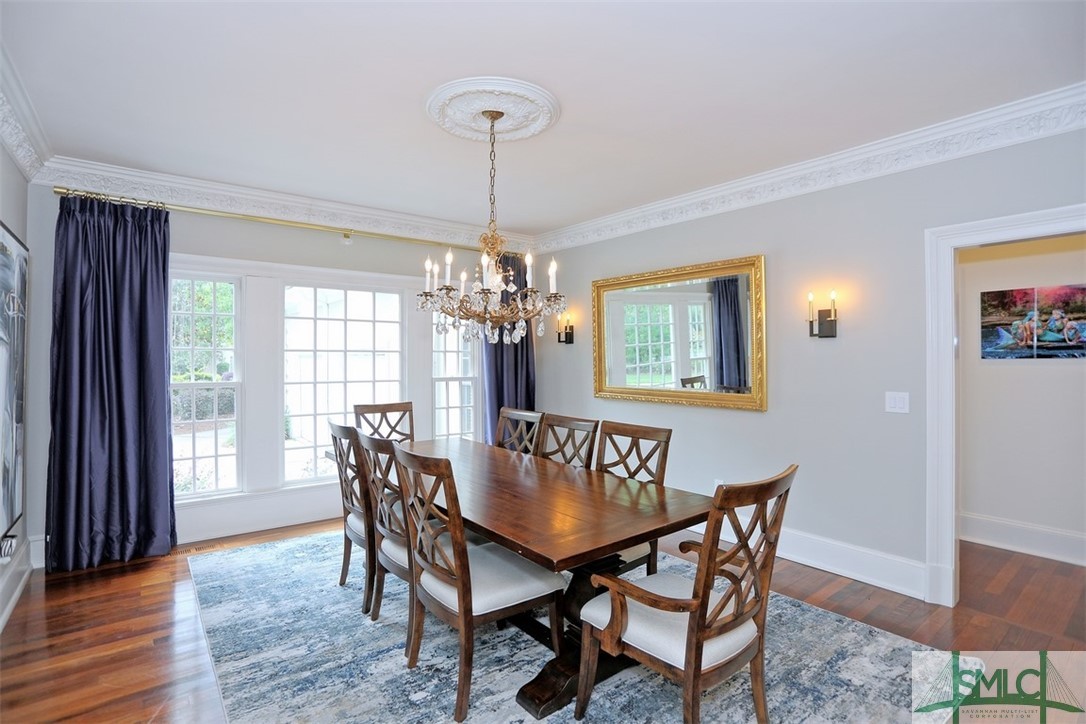 10 Cedar Point Drive