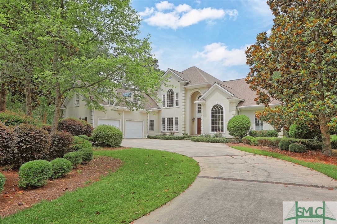 10 Cedar Point Drive