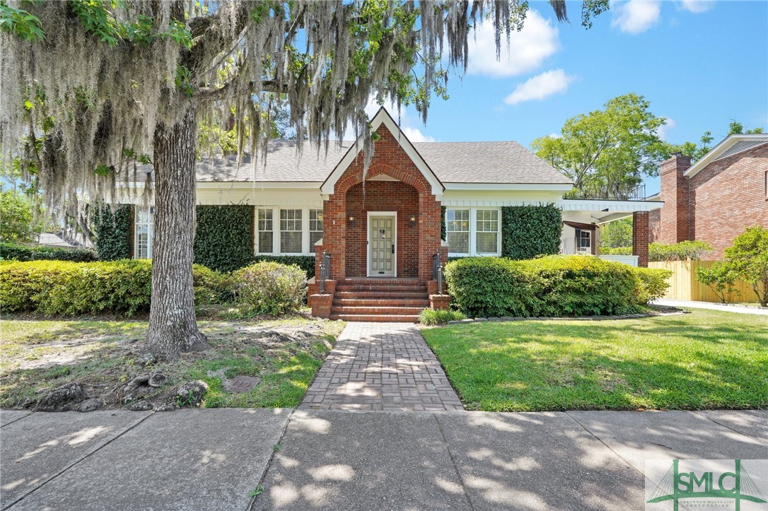 535 E 44th Street