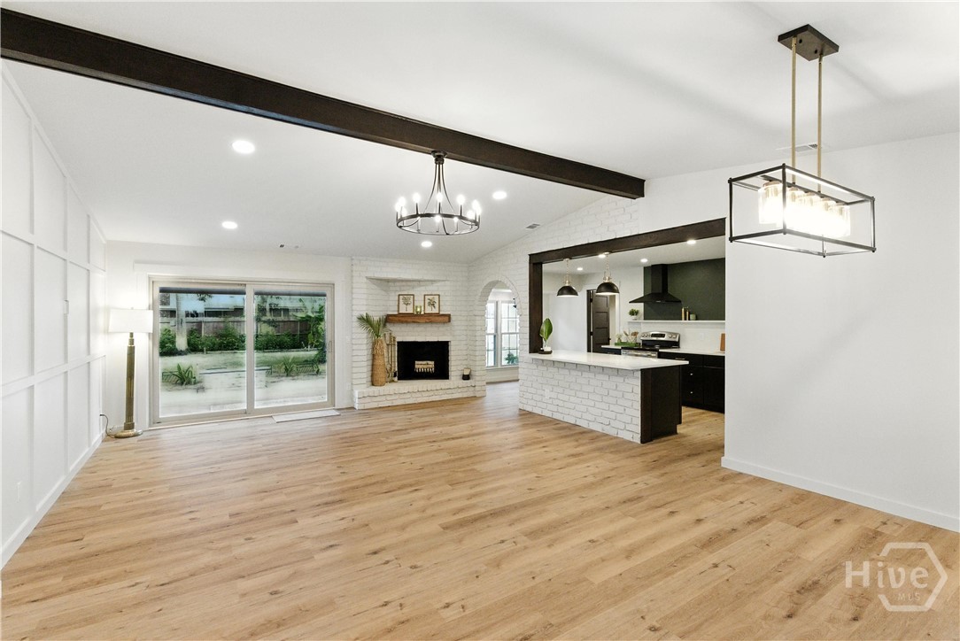 6 Spanish Moss Court