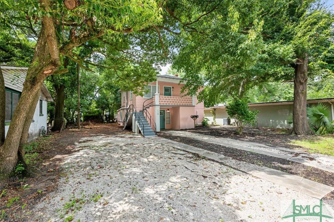 119 W 60th Street