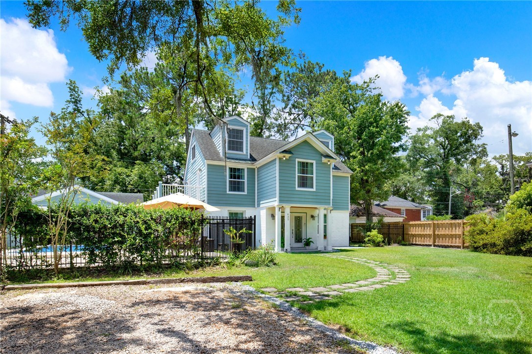 635 E Victory Drive