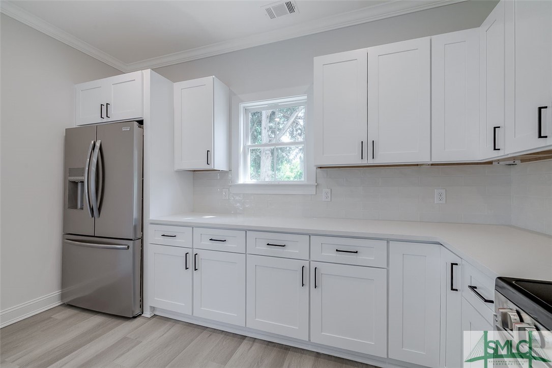 1615 Le Grand Street B