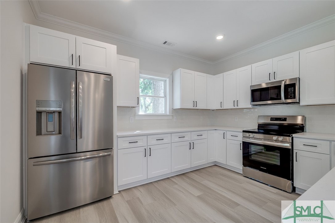 1615 Le Grand Street B