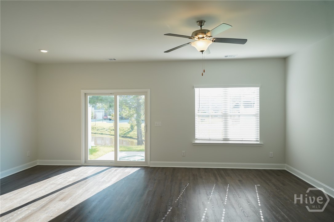 475 Governor Treutlen Circle