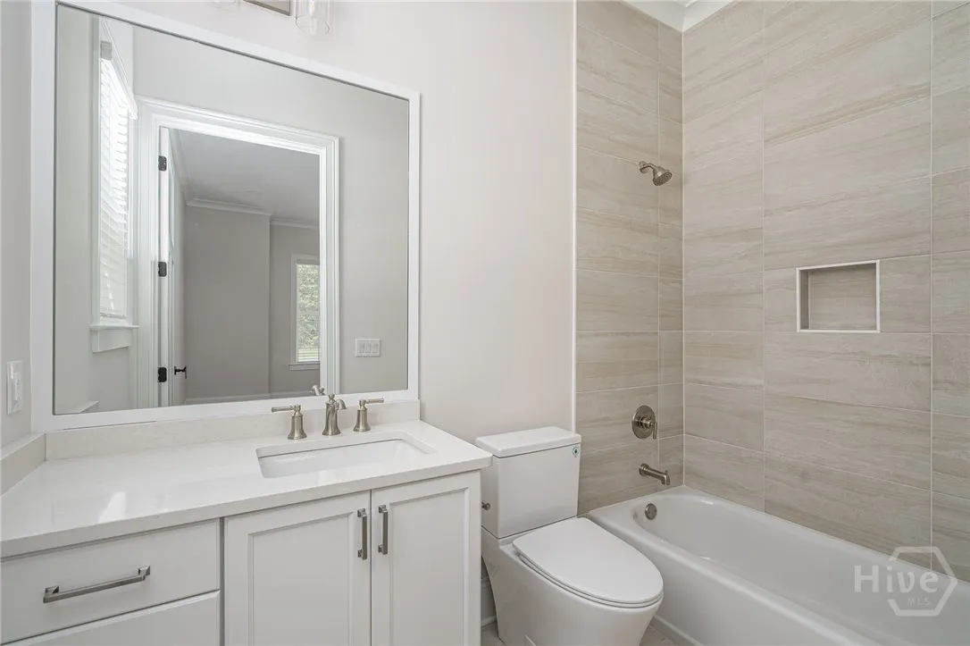 Savannah, Georgia 31411, United States, 4 Bedrooms Bedrooms, ,4 BathroomsBathrooms,Residential,Active,131061