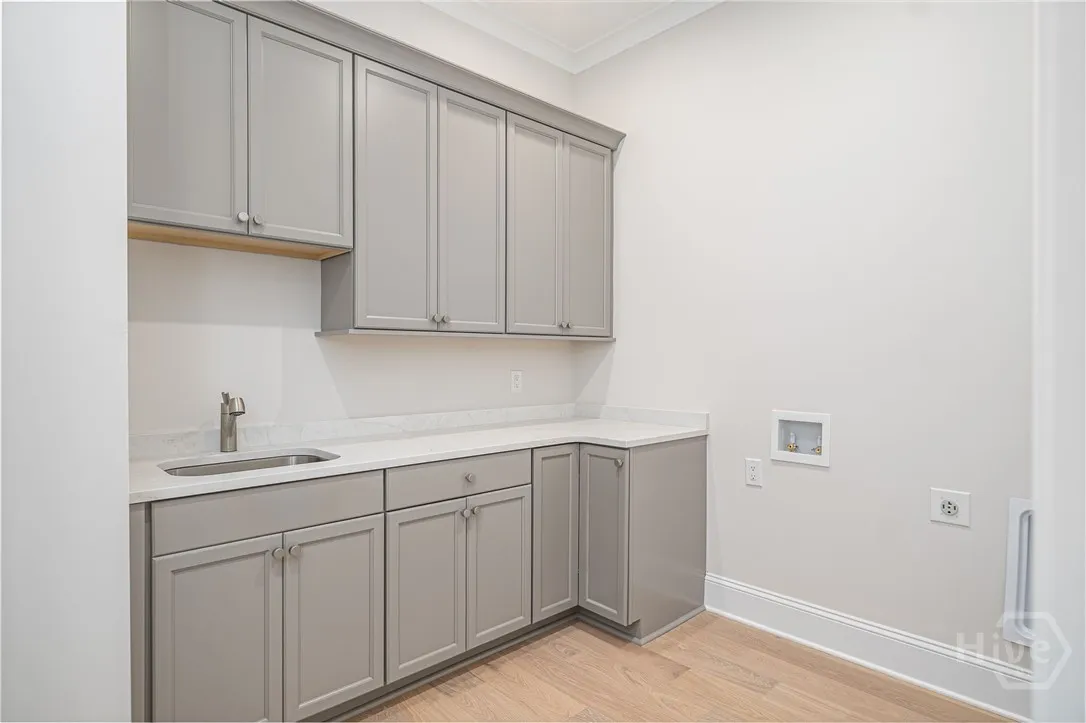 Savannah, Georgia 31411, United States, 4 Bedrooms Bedrooms, ,4 BathroomsBathrooms,Residential,Active,131061