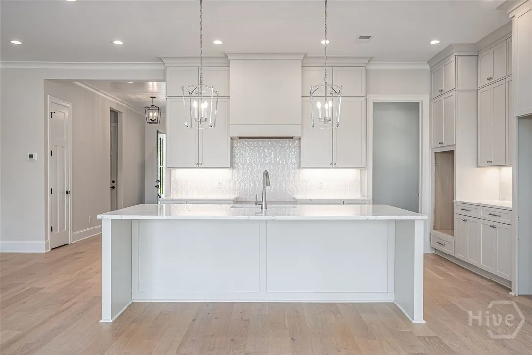 Savannah, Georgia 31411, United States, 4 Bedrooms Bedrooms, ,4 BathroomsBathrooms,Residential,Active,131061