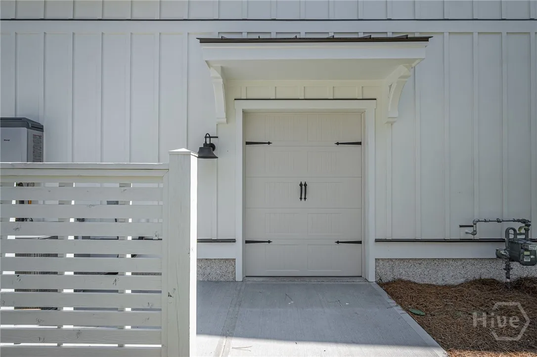 Savannah, Georgia 31411, United States, 4 Bedrooms Bedrooms, ,4 BathroomsBathrooms,Residential,Active,131061