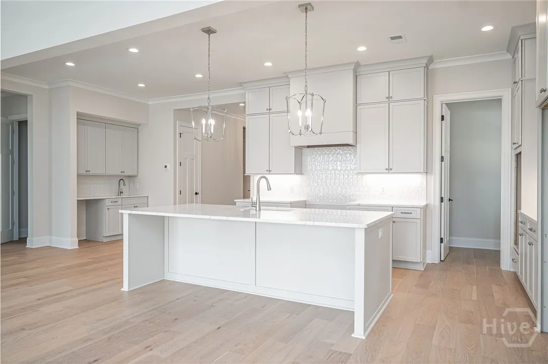 Savannah, Georgia 31411, United States, 4 Bedrooms Bedrooms, ,4 BathroomsBathrooms,Residential,Active,131061