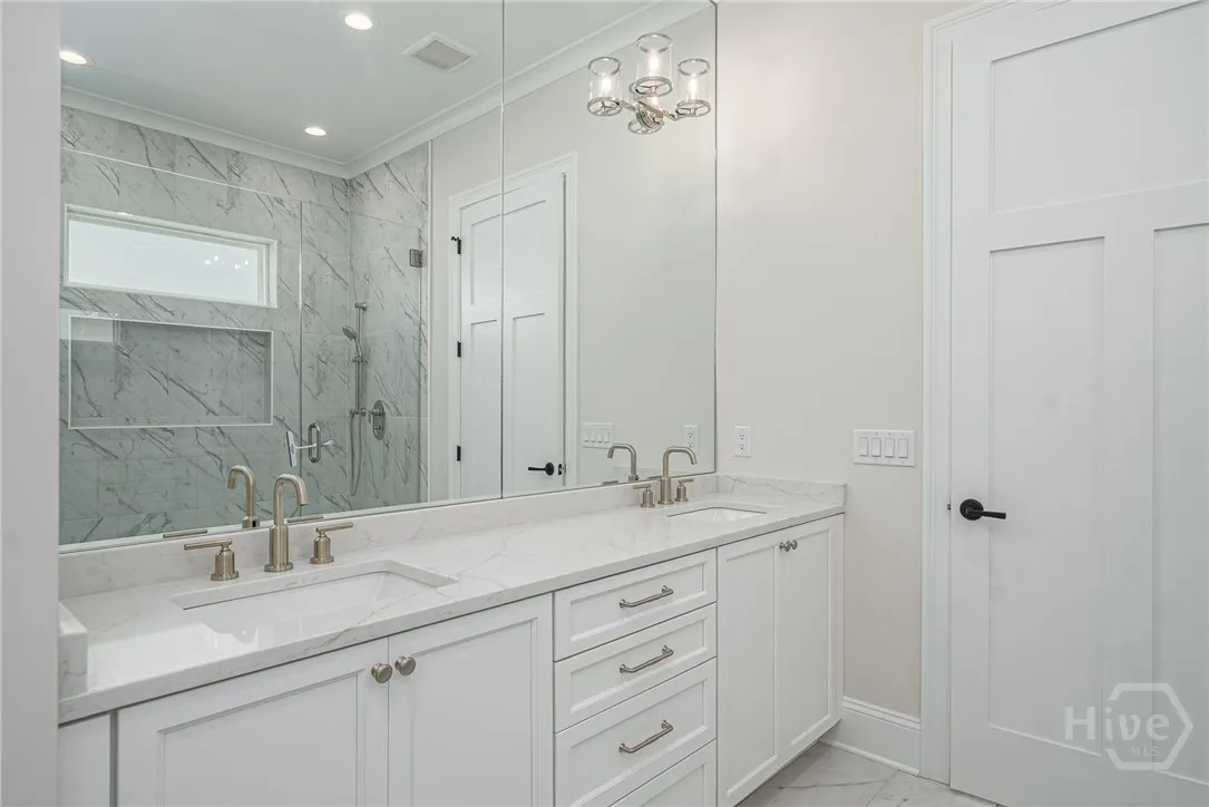 Savannah, Georgia 31411, United States, 4 Bedrooms Bedrooms, ,4 BathroomsBathrooms,Residential,Active,131061