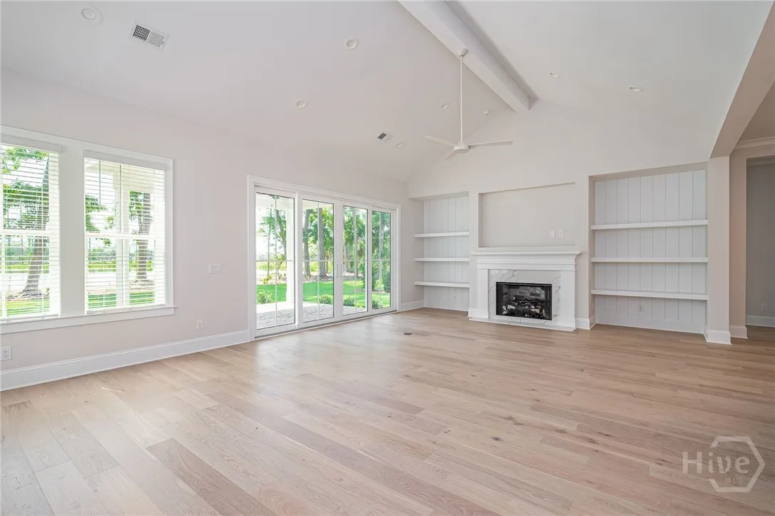 Savannah, Georgia 31411, United States, 4 Bedrooms Bedrooms, ,4 BathroomsBathrooms,Residential,Active,131061